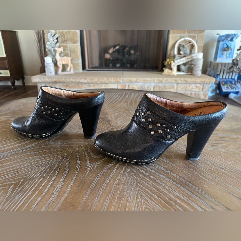 Sofft Black Leather Mules